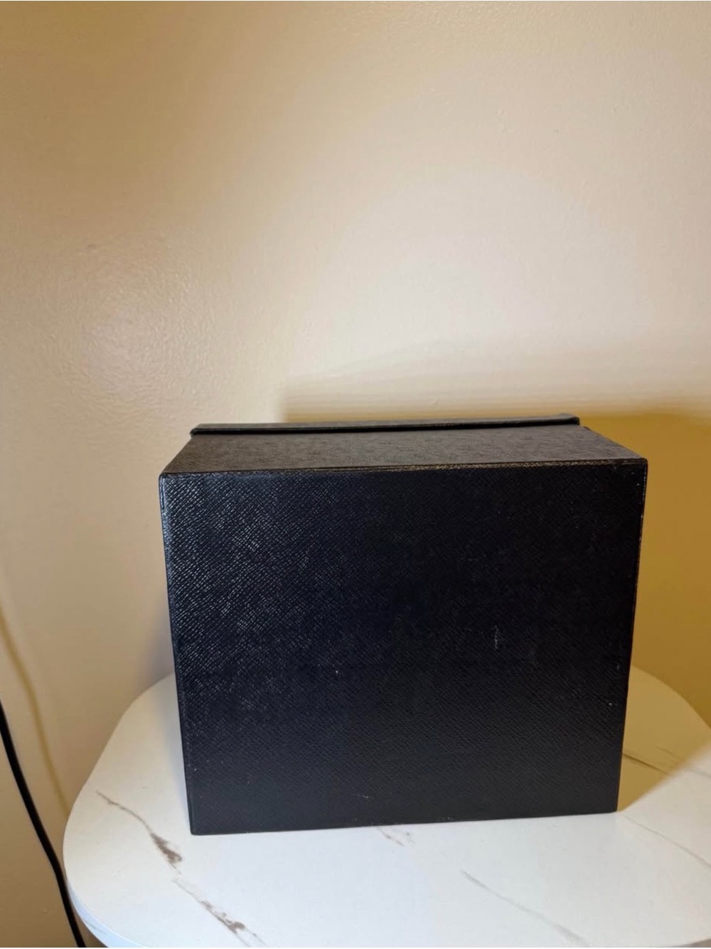 Empty Prada Box - Picture 8 of 10